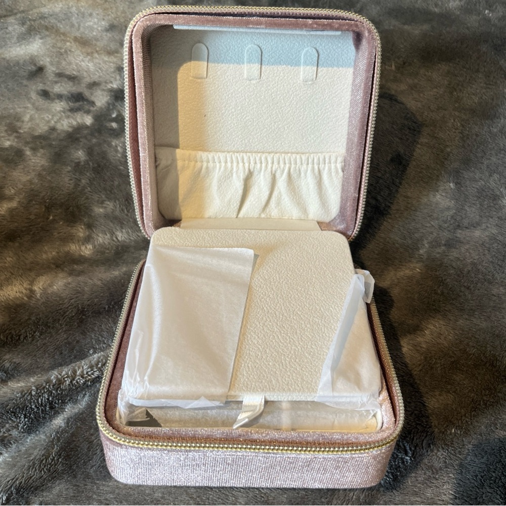 Summer & Rose luxe travel jewelry case - Picture 7 of 8